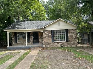 1492 Oaklawn St, Memphis, TN 38114