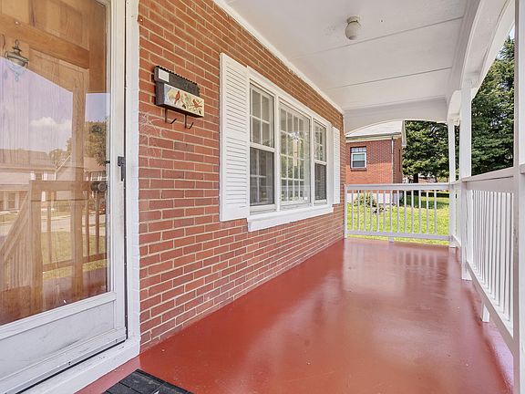 2nd image of 3034 Lombardy Ave NW