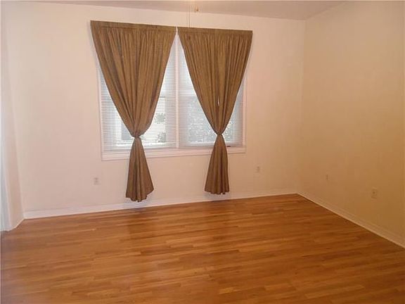 5th image of 8014 Saint Charles Ave