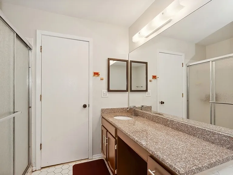 1265 N Wellington Ct N — Photo 6