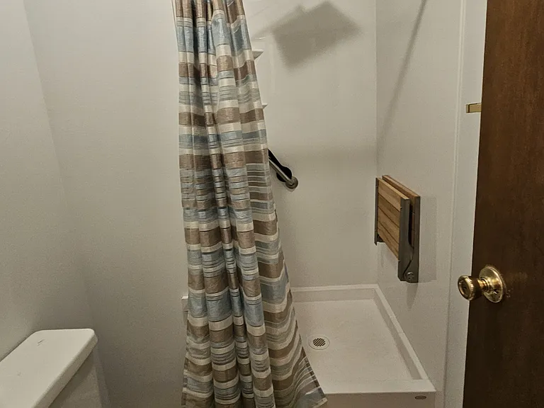 5208 Ascot Cir — Photo 16