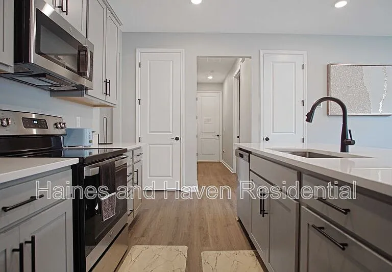 832 Blue Creek Dr — Photo 7