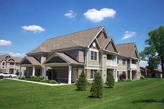 Apartments in Amherst, Buffalo - Deer Lakes Apartments