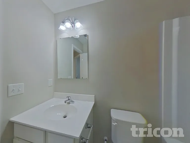 137 Portchester Ln — Photo 13