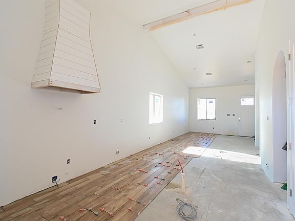 3rd image of 3559 S Dana Dr