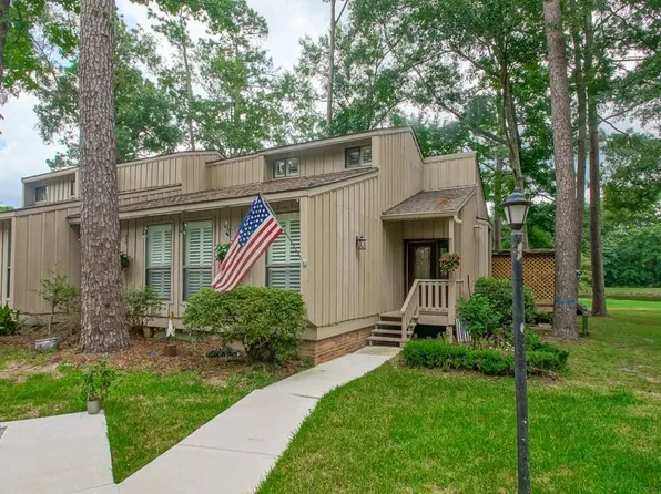 665 N Beau Chene Dr APT 32, Mandeville, LA 70471