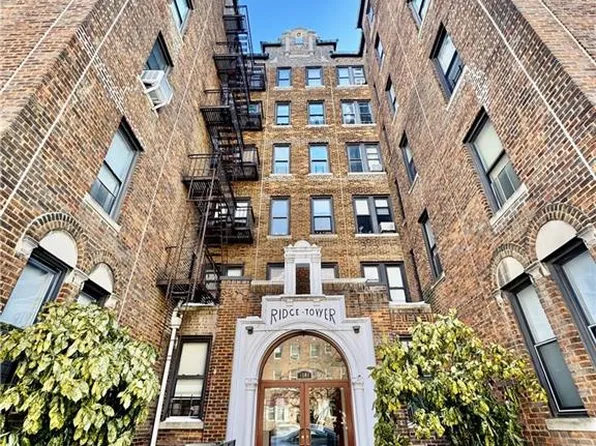 7501 Ridge Blvd APT 2E, Brooklyn, NY 11209