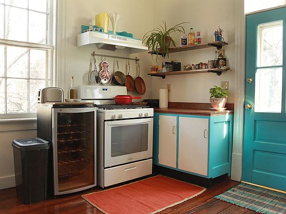 3rd image of 301 S Cherry St #B