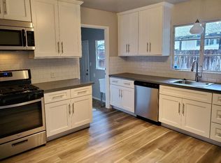 916 Tully Rd, Modesto, CA 95350