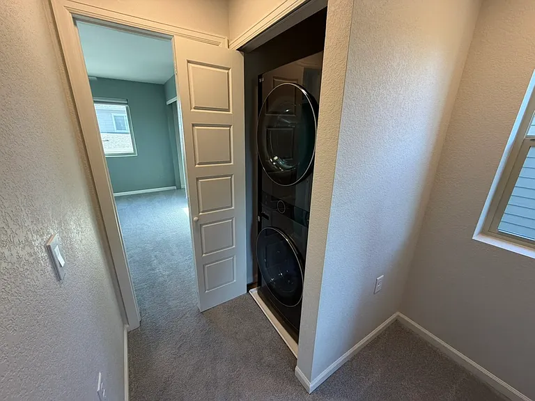 727 Widgeon Cir — Photo 9