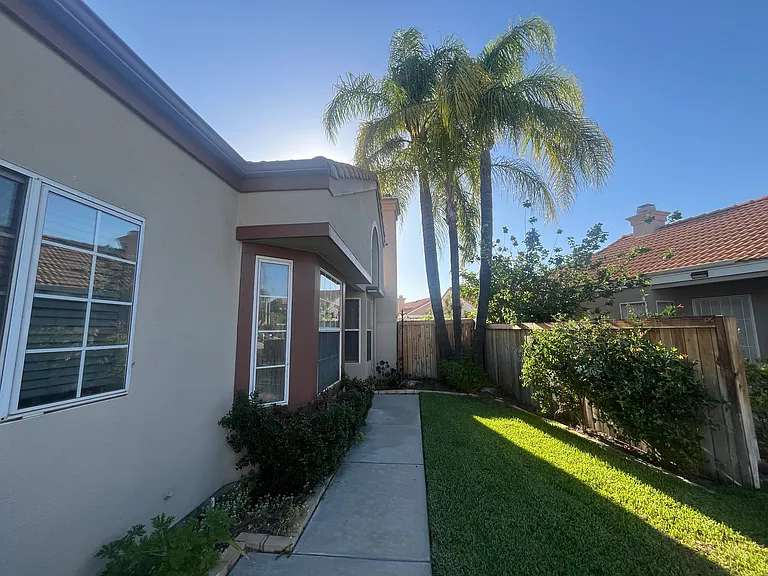 28098 Lemonwood Dr — Photo 5