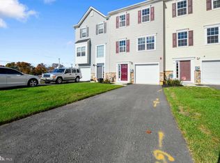 44 Iron Gate Rd, Sicklerville, NJ 08081