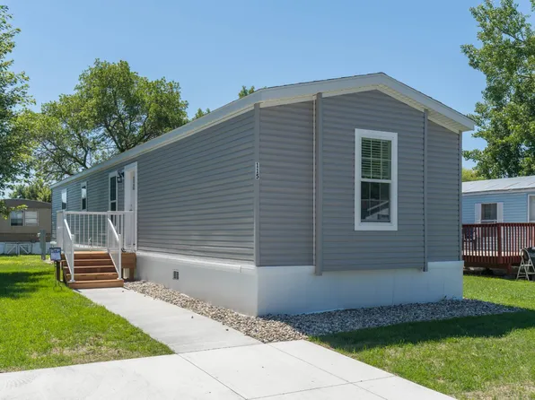 115 Kingsway Dr, Mankato, MN 56003