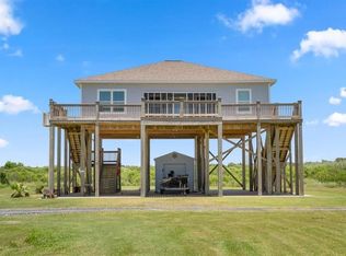 112 Pelican Beach Dr, Cameron, LA 70631