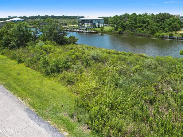 Pleasure St Lot 4, Bay Saint Louis, MS 39520