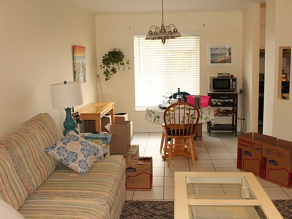 3rd image of 1811 SE 15th Pl APT 3