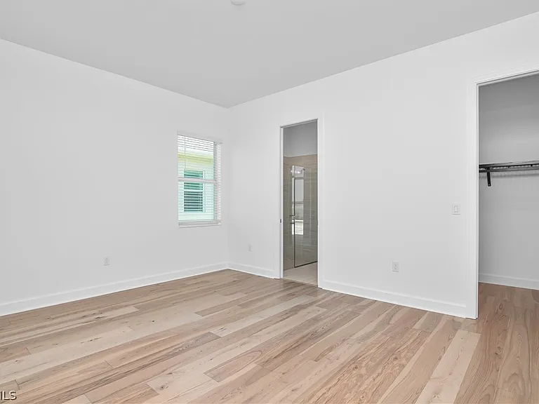 18837 Wildblue Blvd — Photo 27