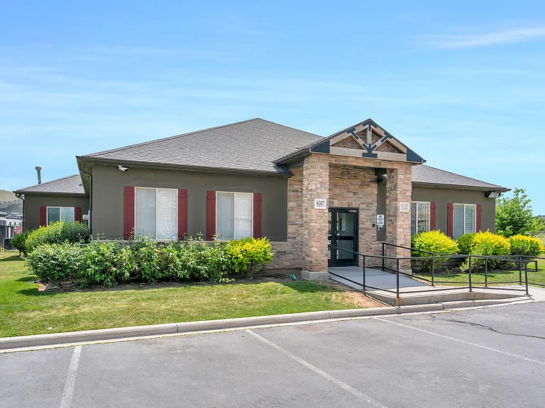 3618 E Clear Rock Rd #J2 — Photo 10