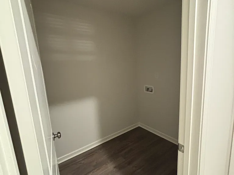 4514 Grain Ct — Photo 10