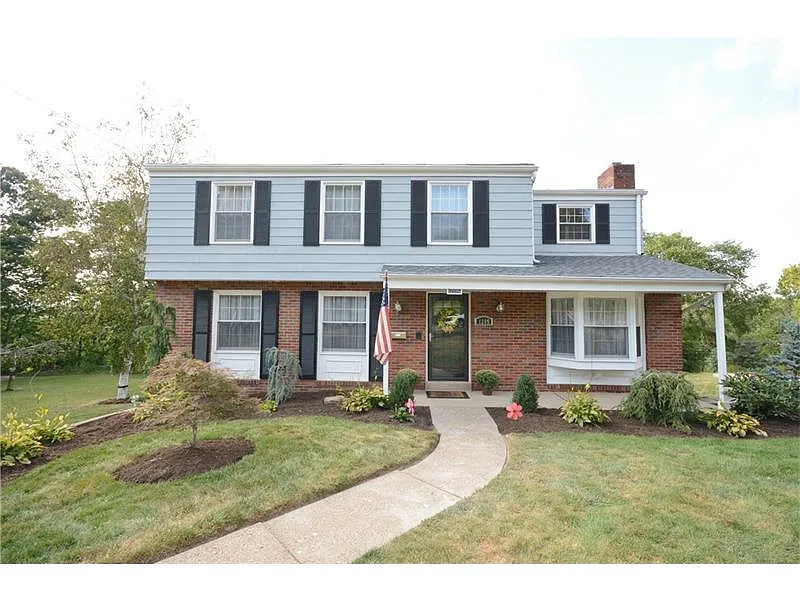 1205 Satellite Cir photo 1