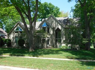 8818 Oak Valley Rd, Holland, OH 43528