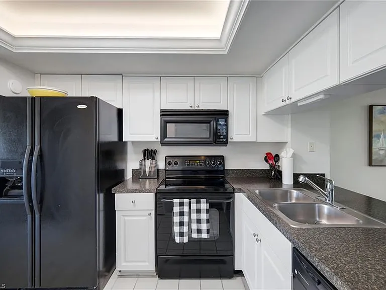 15161 Cedarwood Ln #1205 — Photo 8