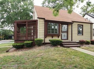 513 Engle St, South Holland, IL 60419