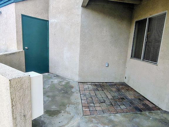 3rd image of 4140-1 Teal St