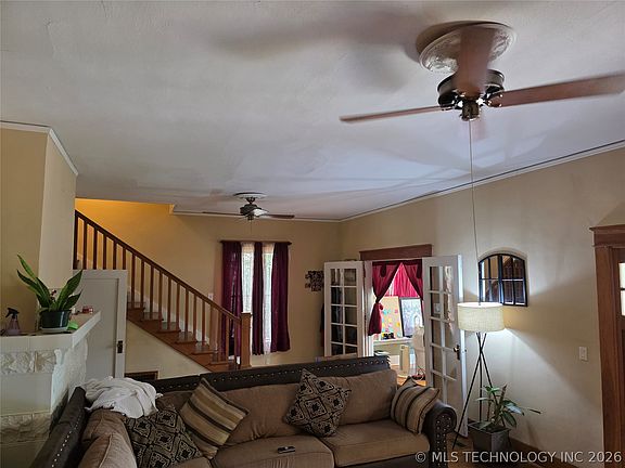5th image of 731 S Terrace Blvd
