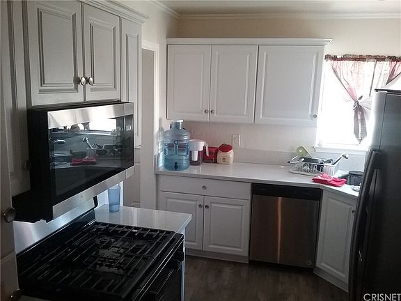 4th image of 1454 Hancock St