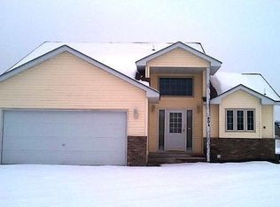 804 4th Ave, Isanti, MN 55040