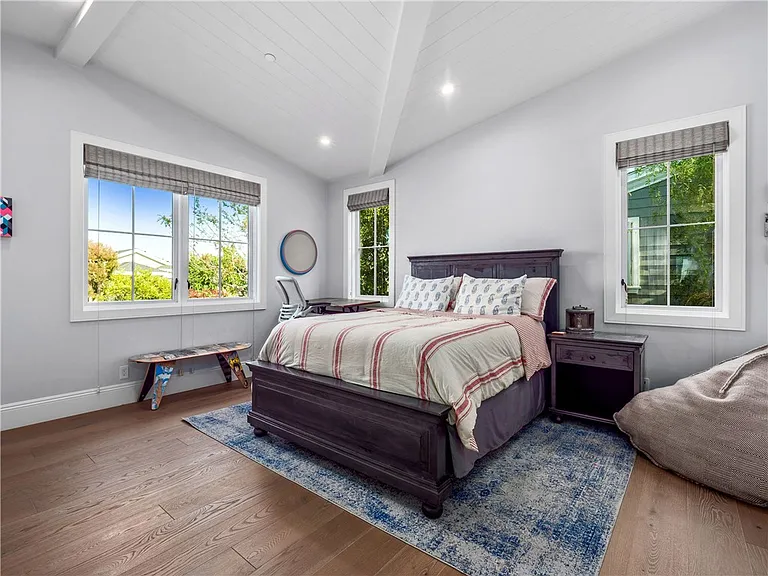 3403 Laurel Ave — Photo 43