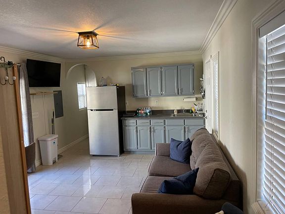 4th image of 38319 Pine Creek Pl