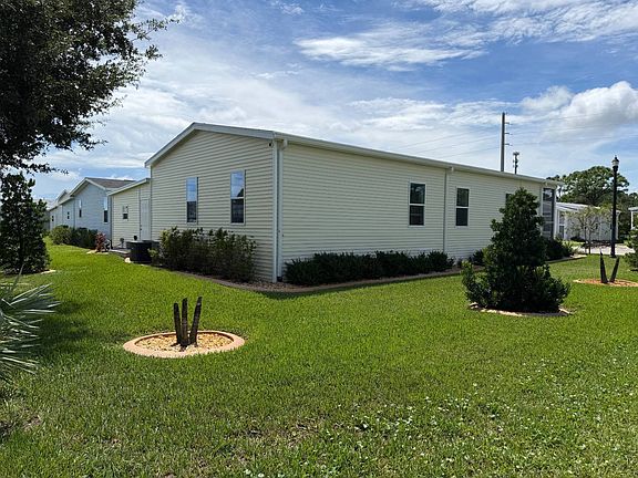 3rd image of 202 Belleza Blvd