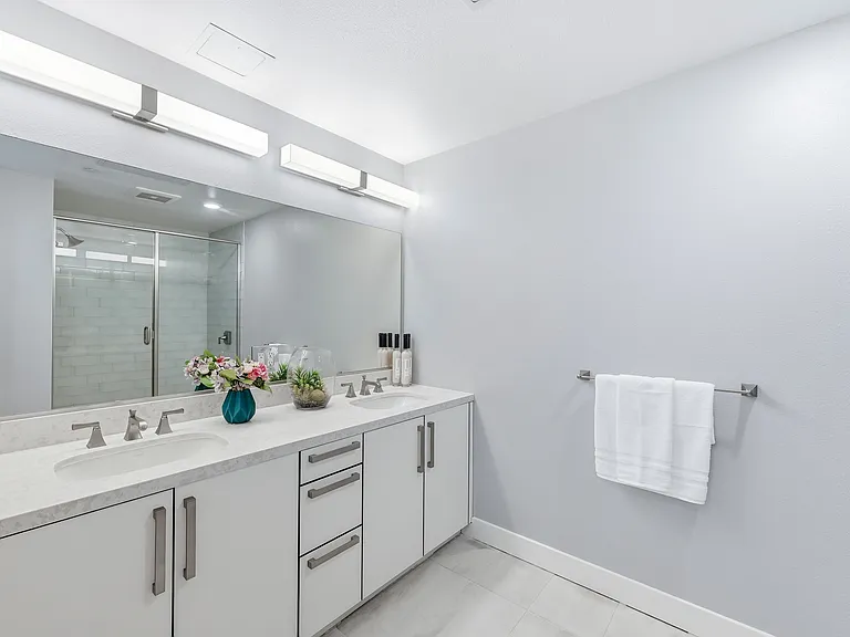 1048 Monroe St #307 — Photo 31