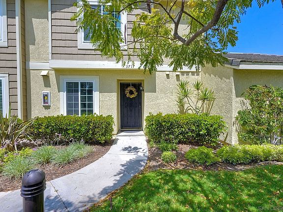2nd image of 3717 Caminito Carmel Lndg