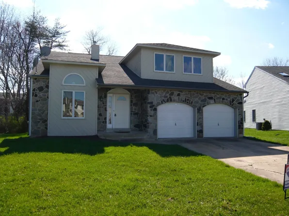 126 Nursery Dr, Bear, DE 19701