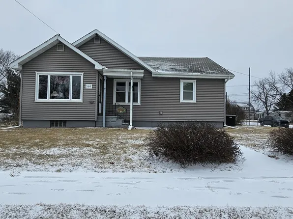 307 Hayes St E, Hazleton, IA 50641