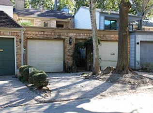 81 Legend Ln, Houston, TX 77024