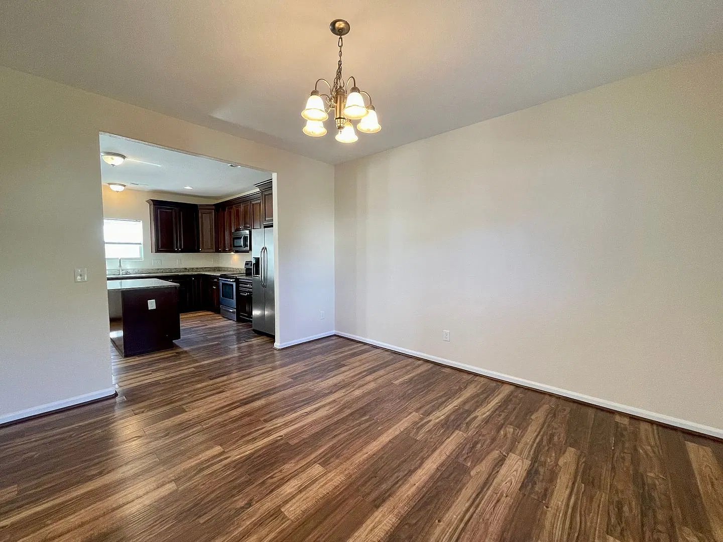 Beautifully Updated 4-Bedroom Home with Spacious Open Floor Plan — Photo 4
