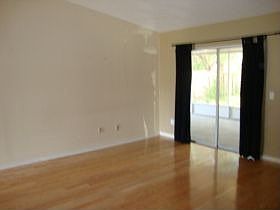 3rd image of 901 W Adalee St