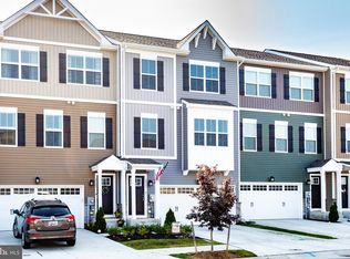 2731 Town View Cir, New Windsor, MD 21776