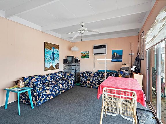 3rd image of 22910 Cuadro St