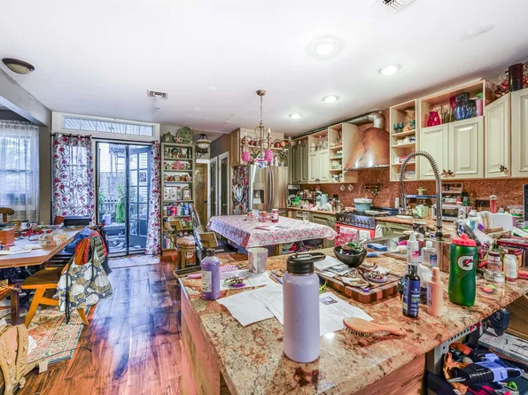 372 5th Street image 23 of 30