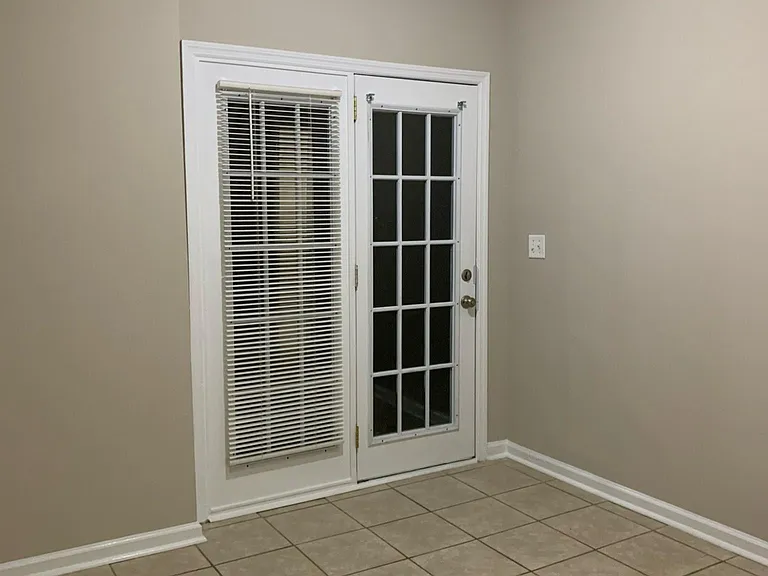 2036 Edgewood Dr #2 — Photo 8