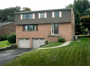 649 Macbeth Dr, Pittsburgh, PA