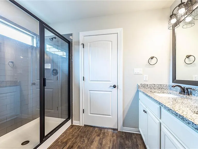 5413 Traviston Dr — Photo 23