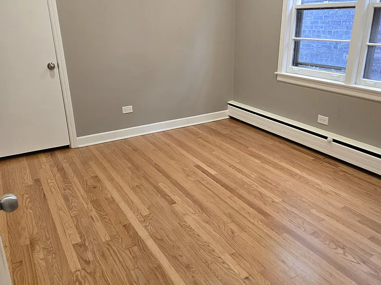 5631 N Mozart St — Photo 6