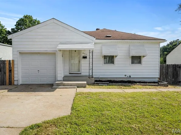 9517 Lydell Dr, Saint Louis, MO 63123