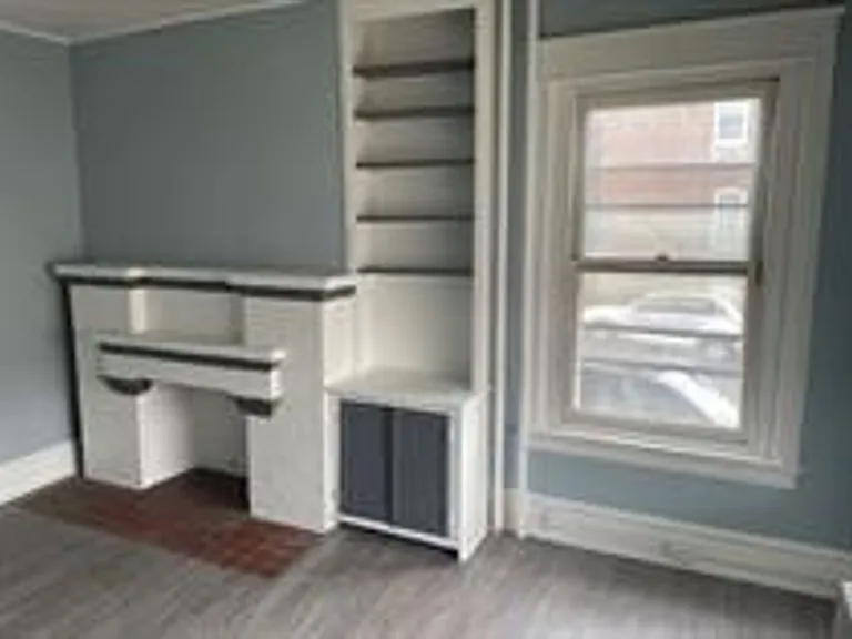 202 S Madison St — Photo 1